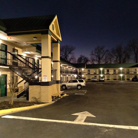 Motel Super 8 By Wyndham Columbia Extérieur photo